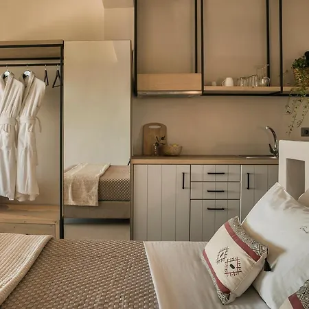 Argilos Suite-grand Blue * Lixouri